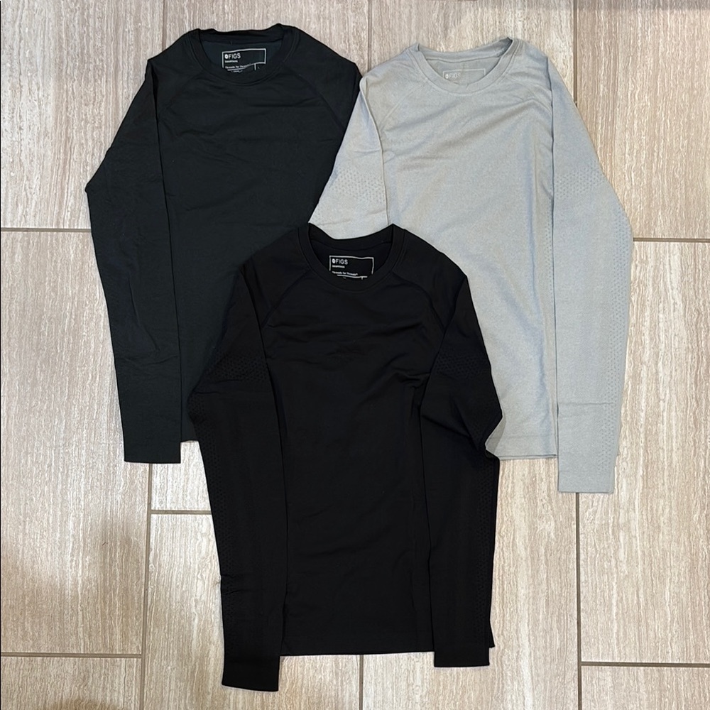 FIGS XS Salta Performance Underscrub Shirt Bundle